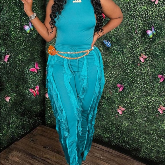 Turquoise Casual Tank Top & Tassel Decor Drawstring Pants Set - Picture 2 of 6